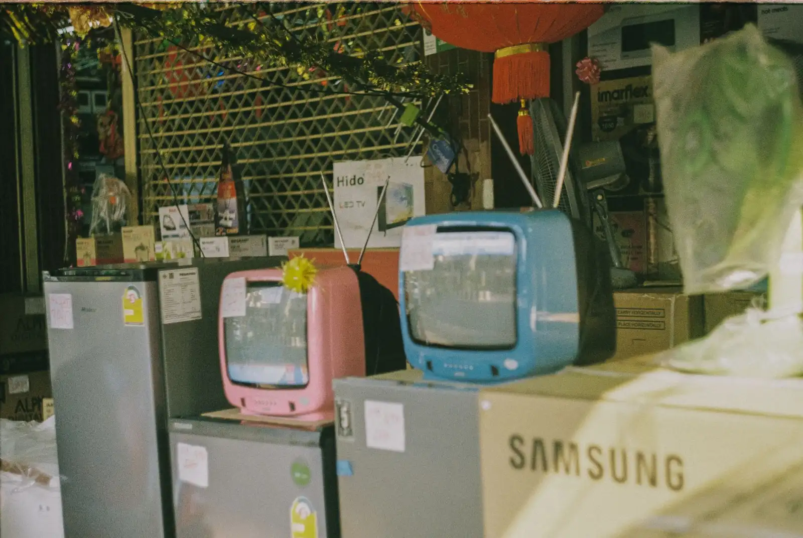 手机配件与消费电子产品市场分析：广东数码贸易企业的渠道布局策略正文配图 1