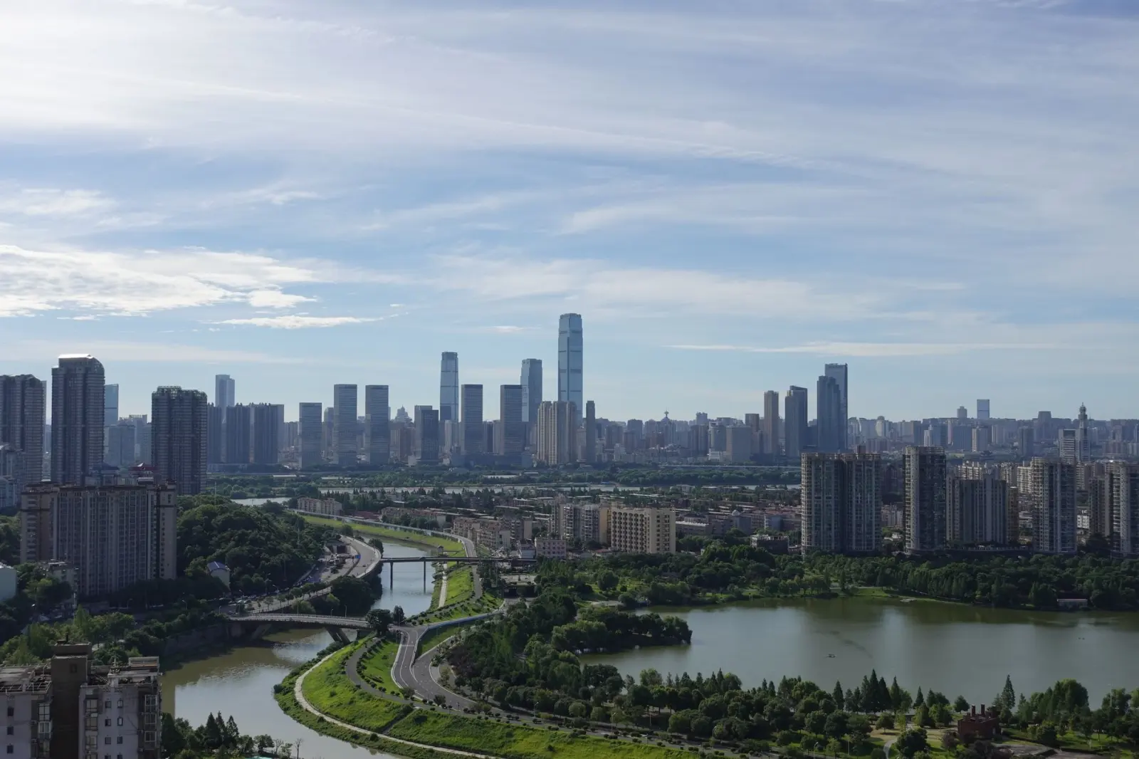 智能设备选购指南：星链购科技正品手机配件推荐方案