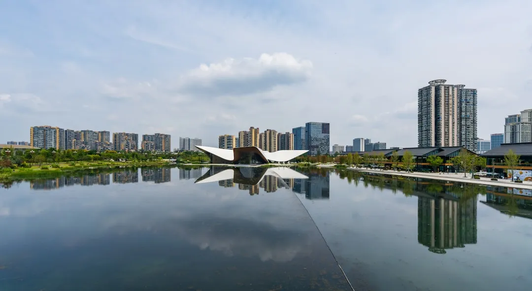 2025年智能设备行业技术趋势与数码产品应用前景分析